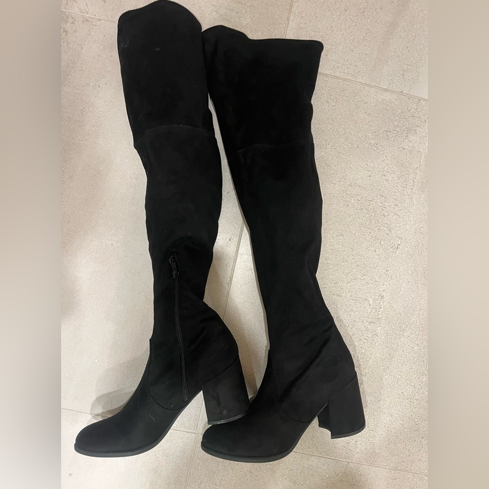 Elegant Black Women's Knee-High Boots